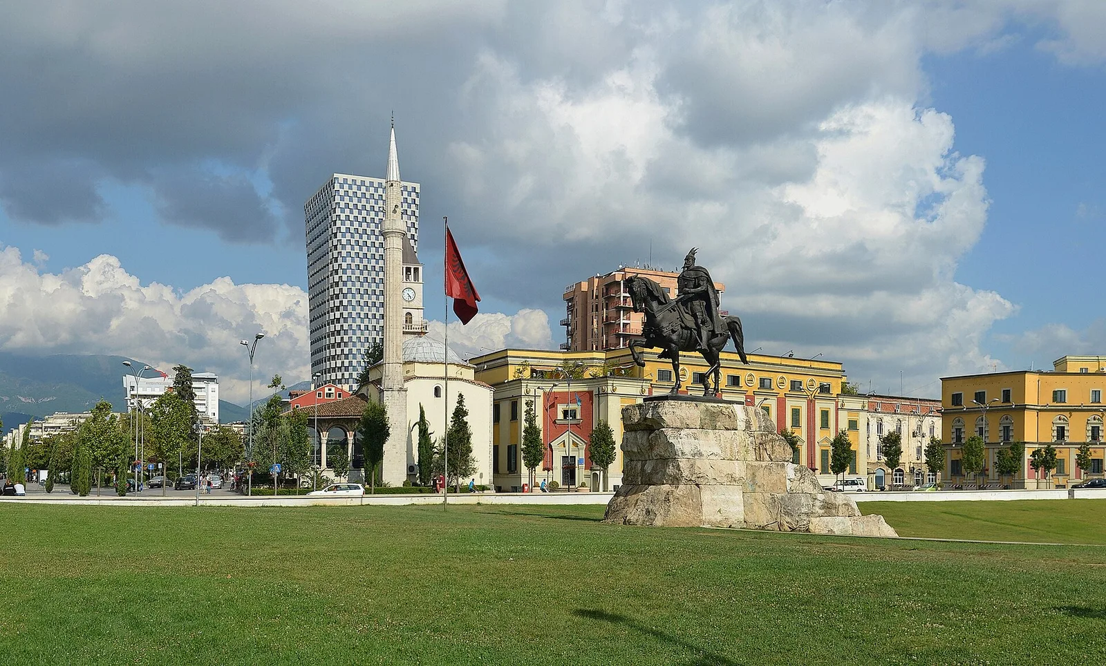 Тирана