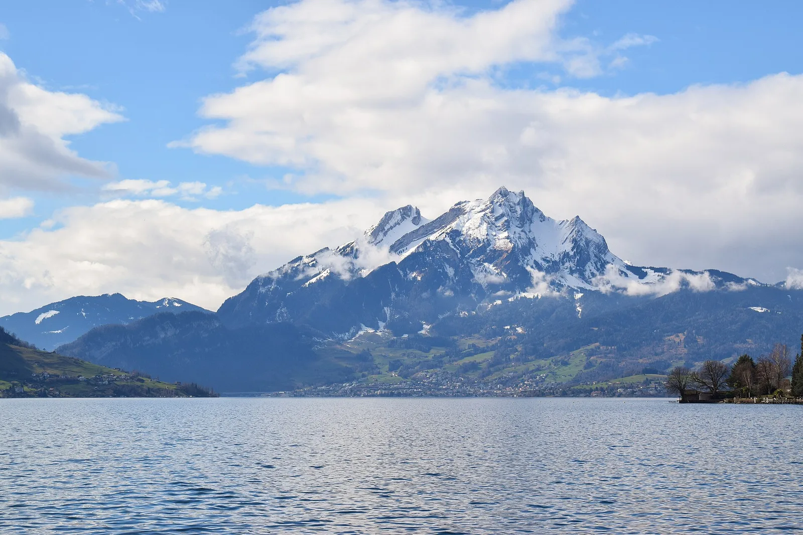 Pilatus above the lake steamers