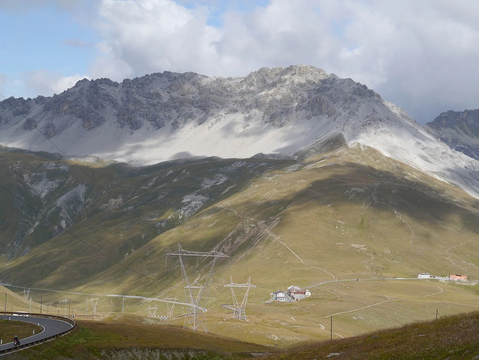 Umbrail Pass into the quiet of Val Müstair