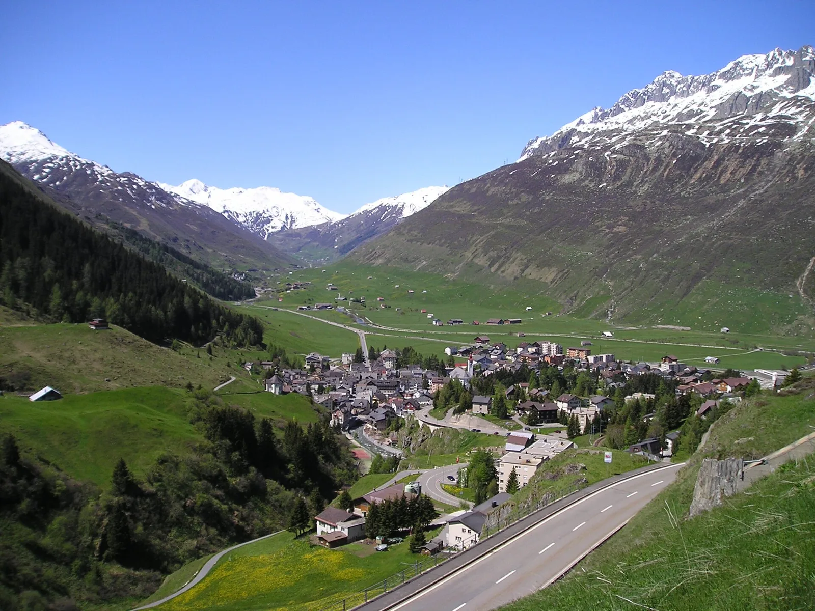 Andermatt in the high bowl, waiting for the next pass