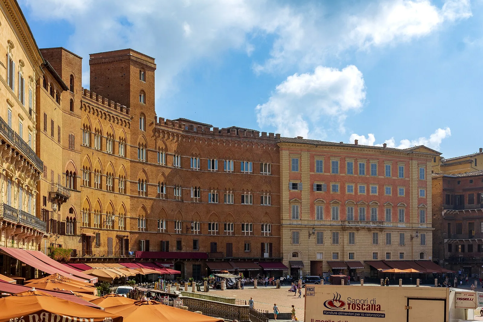 Siena’s Campo, a shell of brick in the afternoon