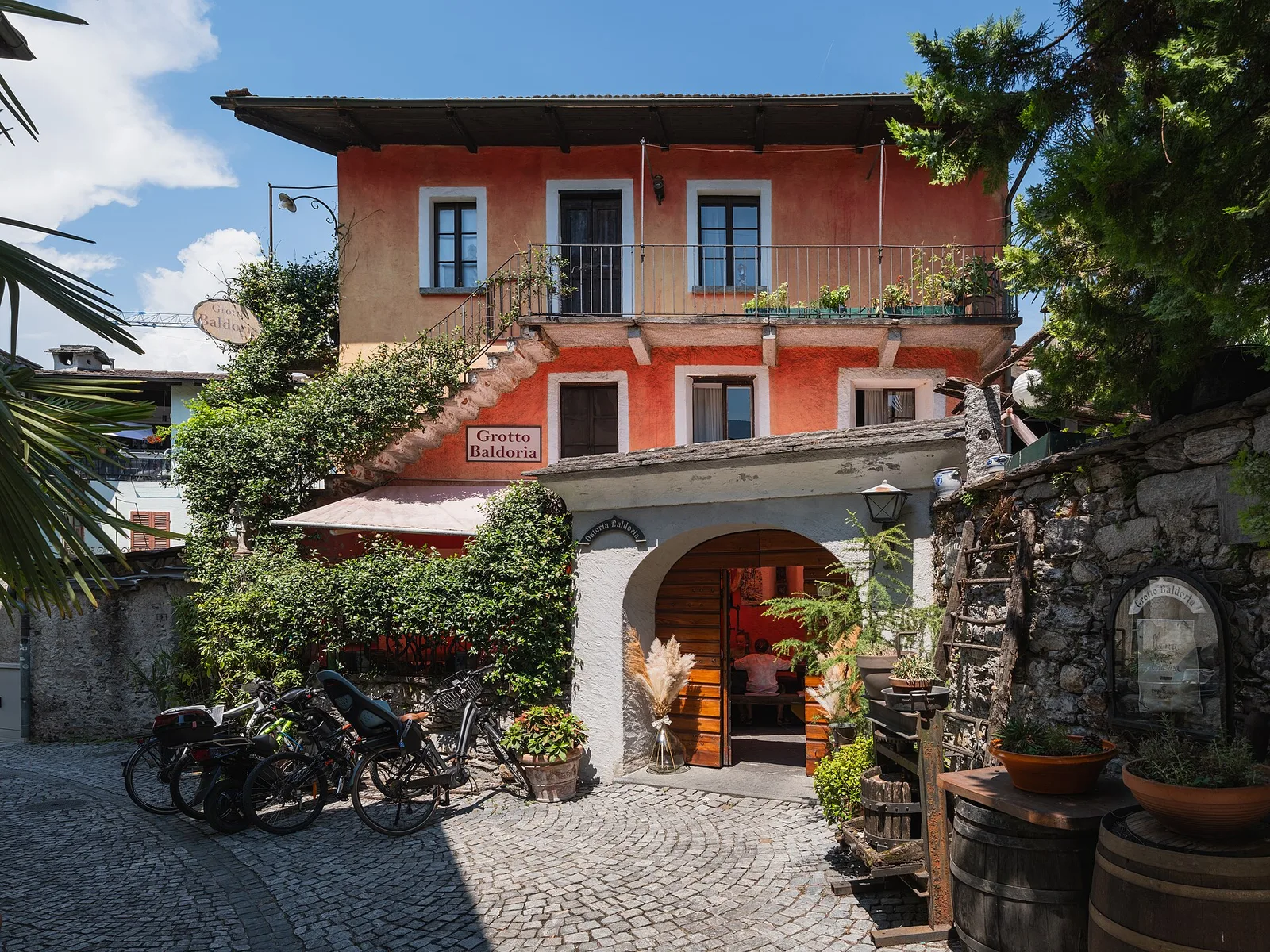 Ascona