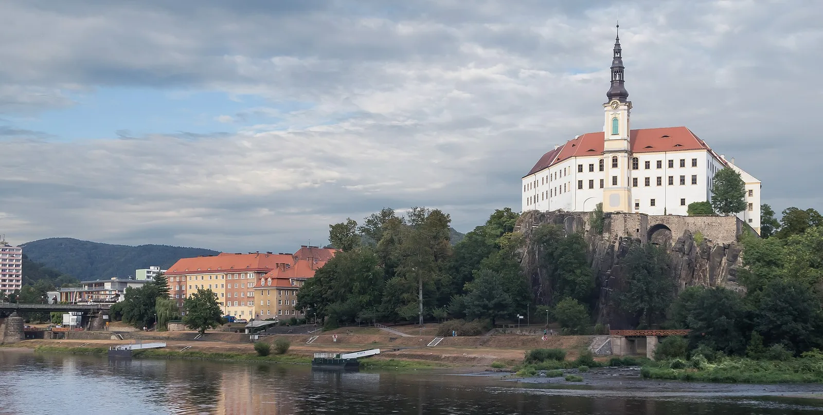 Decin